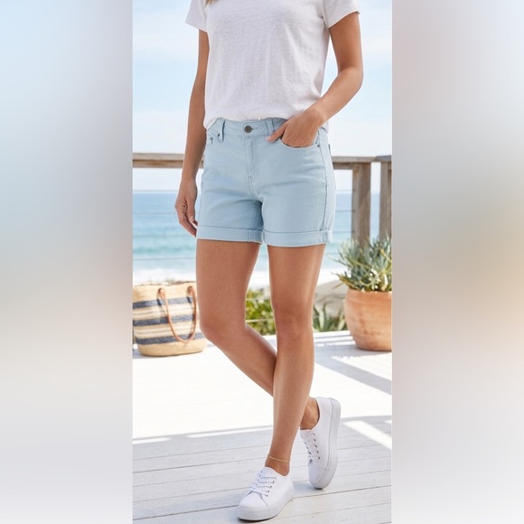 Dkny Pants - DKNY Jeans Women's Rolled Hem Chino Shorts - Size 4